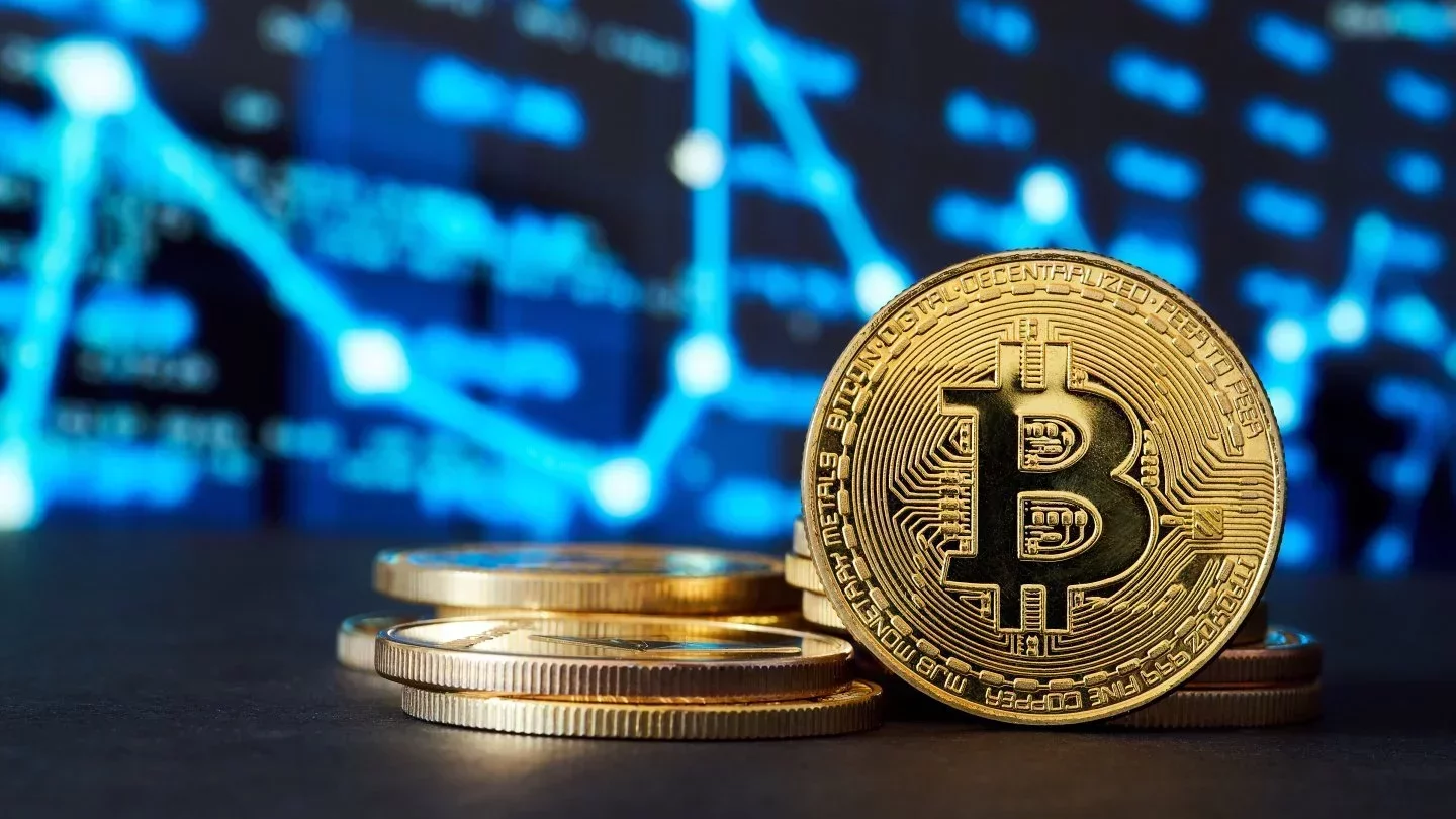 pile-of-bitcoin-cryptocurrencies-2023-11-27-05-36-37-utc.webp